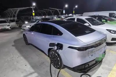 東風日產n7純電充電口在哪 日產n7充電口在哪個位置